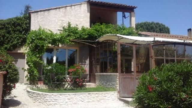Gite L'Annexe Villelaure Kültér fotó